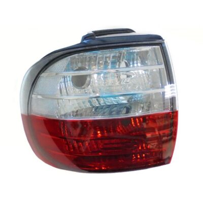 Rückleuchte links außen