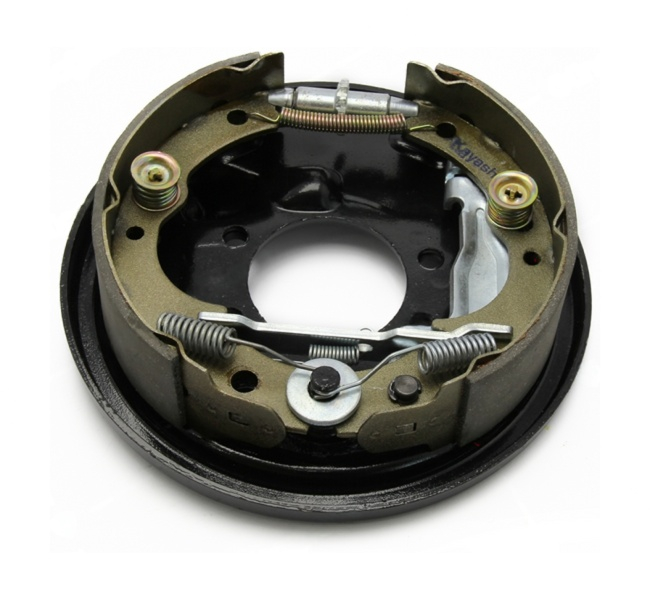 Handbremsplatte Komplett Mitsubishi Cantor FE659 OE: MC894260